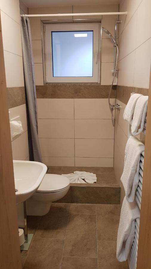 ויילר-זימרברג Braustueble Und Hotel Zur Post מראה חיצוני תמונה