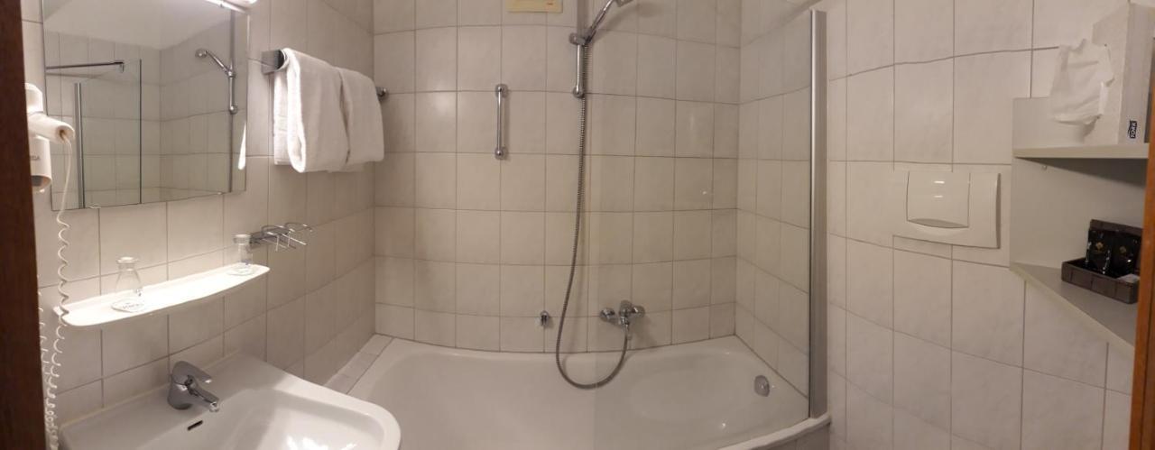 ויילר-זימרברג Braustueble Und Hotel Zur Post מראה חיצוני תמונה